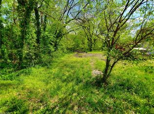1106 Pennsylvania St, Greensboro, NC 27406