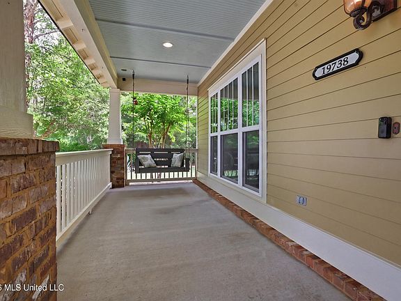 3rd image of 19738 Savannah St
