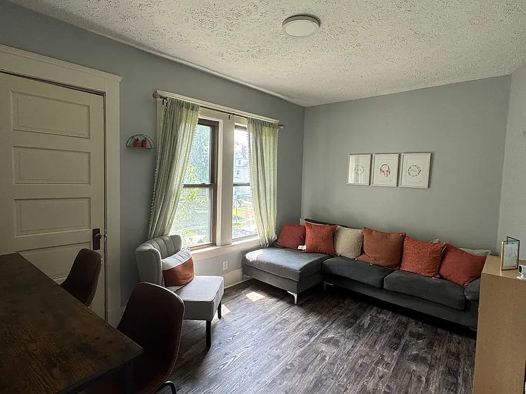 11205 Clifton Blvd — Photo 37
