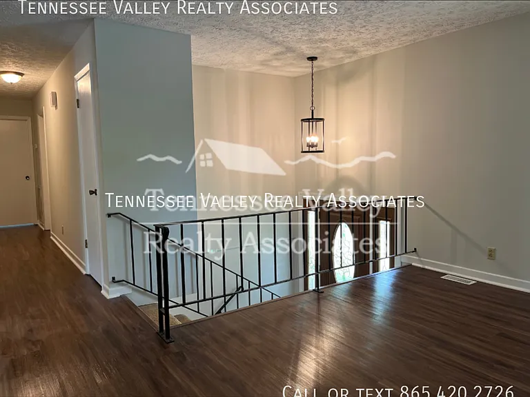 7629 Crestland Rd — Photo 7