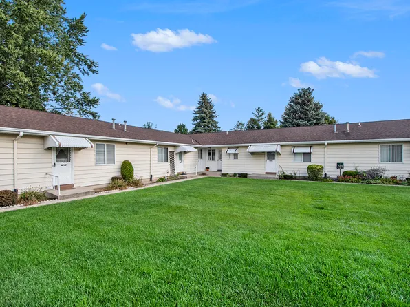 5904 Leisure South Dr SE, Kentwood, MI 49548