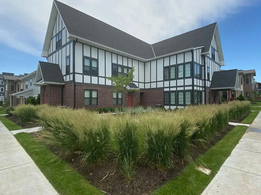 The Bungalows On The Lake At Prairie Queen — Photo 1