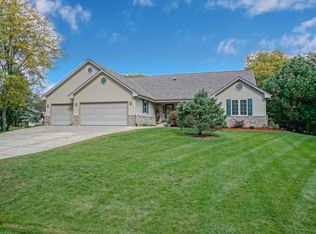 21884 Bonnie Ln, Lannon, WI