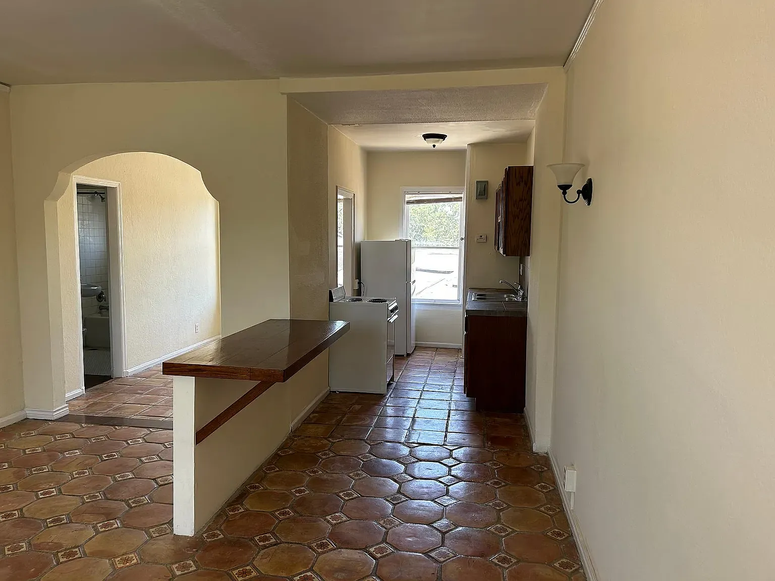 1 bed, 465 sqft, $895 — Photo 2