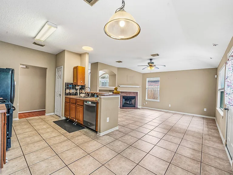 17935 Rose Hill Park Ln — Photo 10