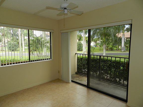 5th image of 537 Shady Pine Way APT B1