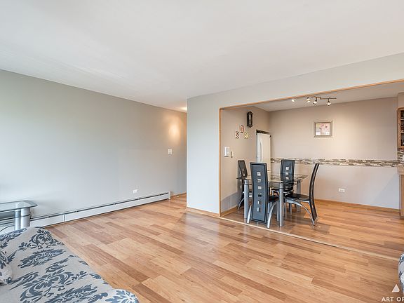 5th image of 10408 S Mansfield Ave #8