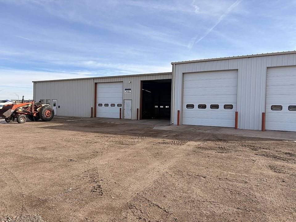 1st image of 181 Lawrence Rd