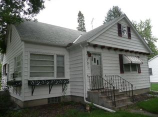 101 4th St SE, New Prague, MN 56071