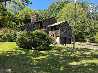 320 Cleveland School Rd, Beckley, WV 25801