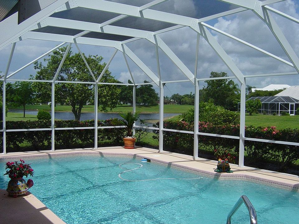 2nd image of 1836 Lynton Cir