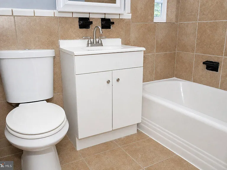 59 Galveston Pl SW #4 — Photo 9
