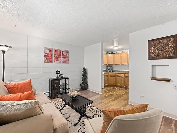 2nd image of 1878 Vine St #304 & 305