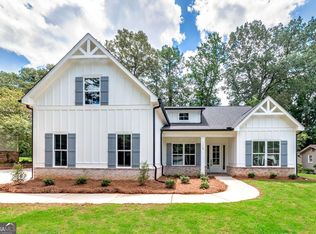 1329 Davis St, Sugar Hill, GA 30518