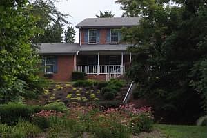 3rd image of 354 Woodridge Rd