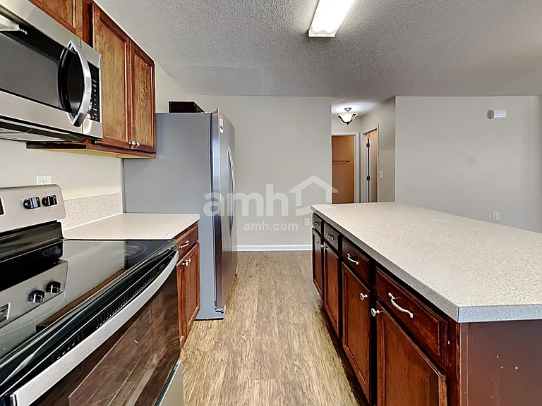 1955 Tomahawk Dr — Photo 6