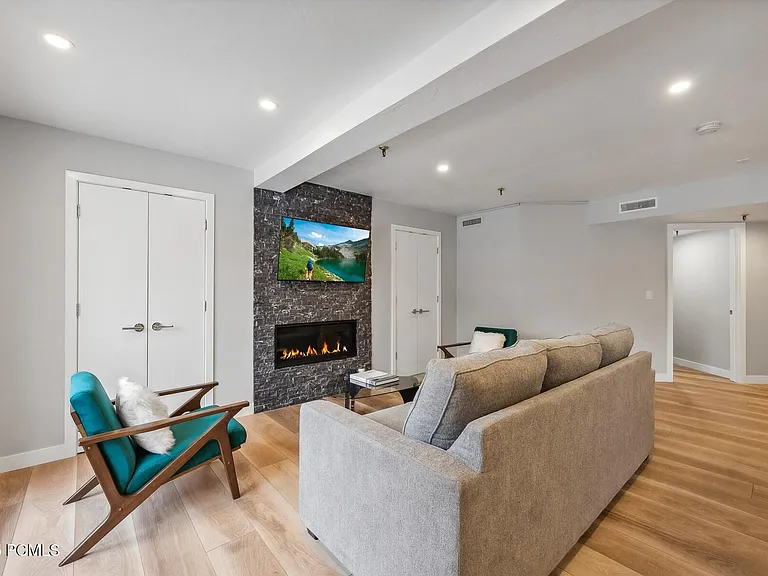 1404 Deer Valley Dr — Photo 7