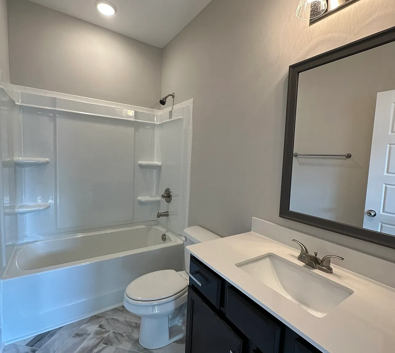 119 West Rossview Road Building 3 - Q — Photo 4