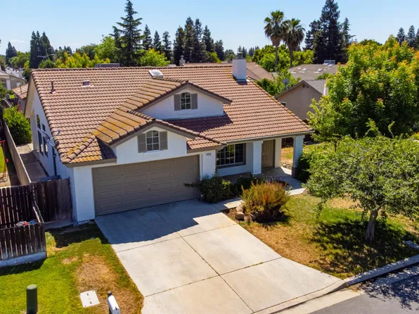 7416 N Carnegie Ave, Fresno, CA 93722