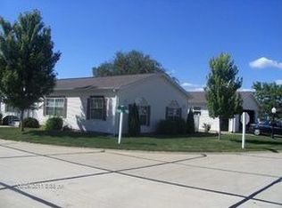 846 Peach Tree St, Urbana, IL 61802