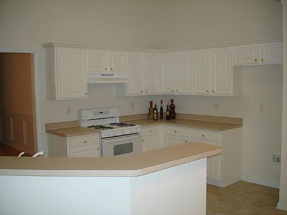 3rd image of 1401 Culverstone Dr