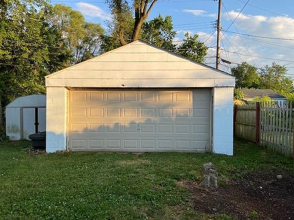 5th image of 2787 Lake Park Dr