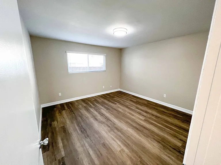 SF Wightman — Photo 15