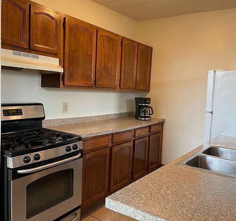 1st image of 298 Mill St APT 3