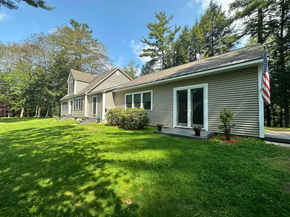 243 Hathaway Road, Hartford, VT 05059