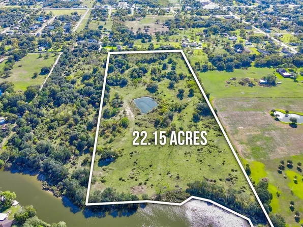 6100 Terrebonne Rd, Hitchcock, TX 77563