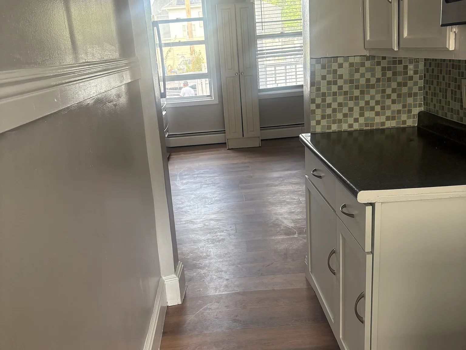 3 bed, 1200 sqft, $3,000 — Photo 4