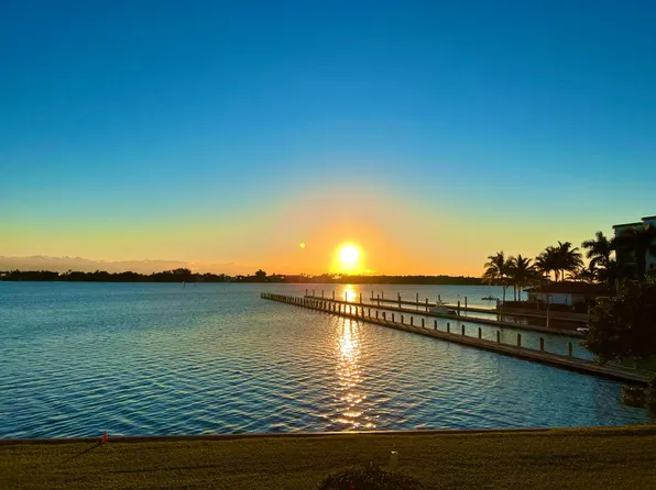 33 S Lakeshore Drive, Hypoluxo, FL 33462