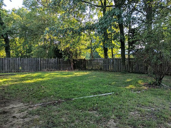 Backyard - Enclosed Fencing