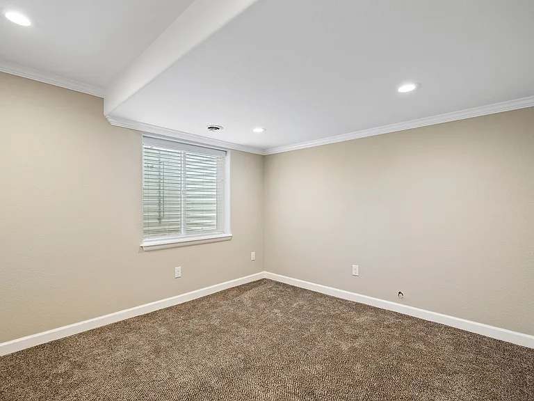 2603 Thoreau Dr — Photo 21