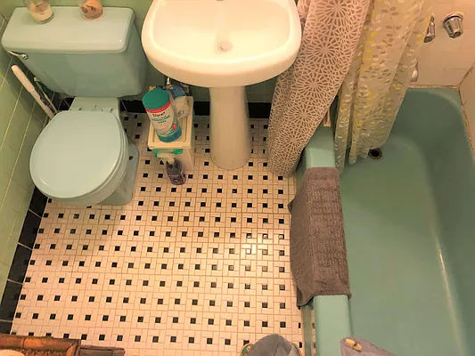 Rented by ZealEstate Group Inc | media 33