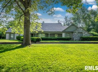 75 Hemlock Ter, Canton, IL 61520