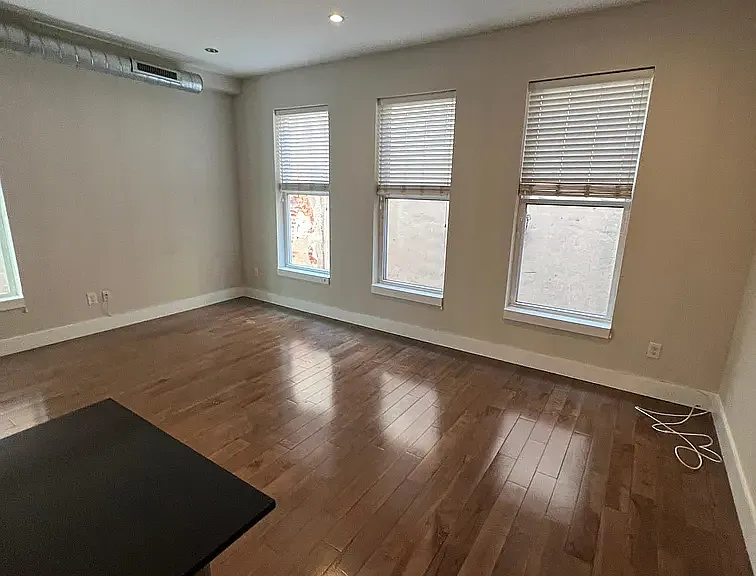 20 N 3rd St #4 — Photo 1