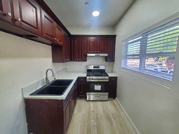 2nd image of 2230 E Ocean Blvd #19C