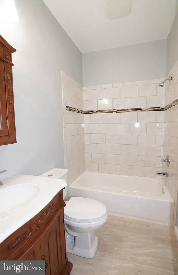 745 Dolphin ST — Photo 4