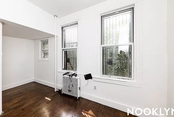 2nd image of 1517 Dekalb Ave #2A