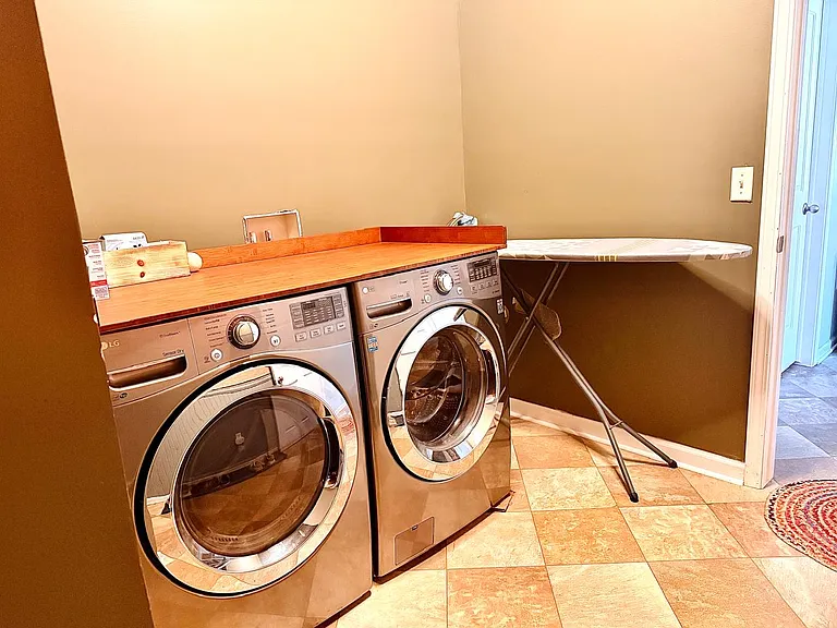 Laundry/Mud Room
