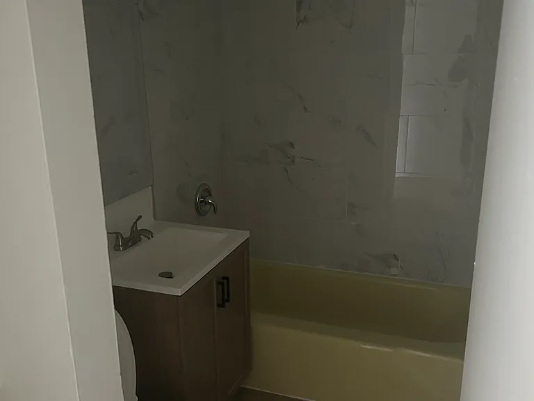5017 W 14th St #306 — Photo 2