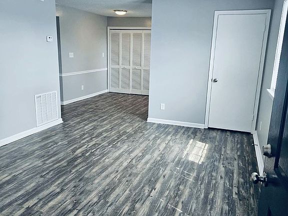 2nd image of 1101 Brookway West Dr #422
