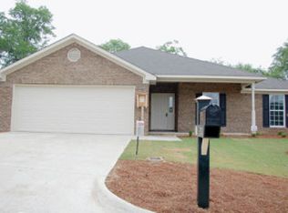 32 Brentwood Dr, Phenix City, AL 36869