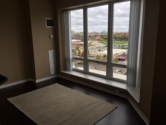 4th image of 250 E Harbortown Dr #92/906