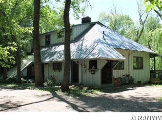 1119 Riverview Dr, Menomonie, WI 54751