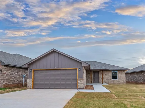 1218 Sierra Ln, Kingfisher, OK 73750