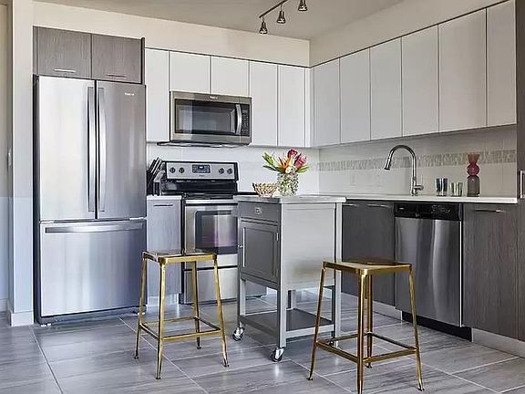 5th image of 700 NE 2nd Ave