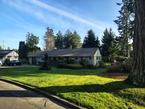 936 Daniels Dr, Fircrest, WA 98466