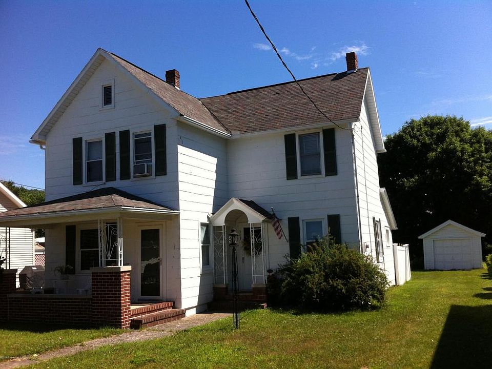 1st image of 343 Kossack St